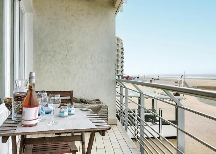 Nice Apartment In Oostende With Kitchen